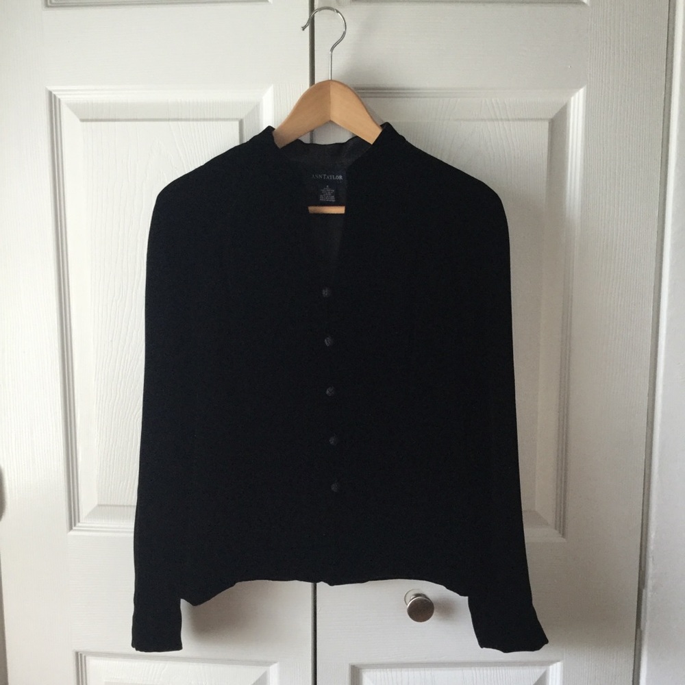 Ann Taylor Silk Blend Velvet Jacket Button Down Size 4 EUC